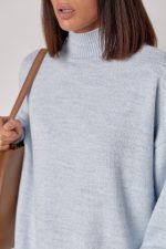 В'язаний жіночий светр oversize