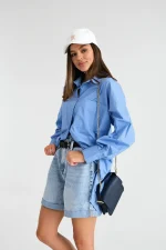Hoch taillierte Jeansshorts mit Gürtel – Bild 8