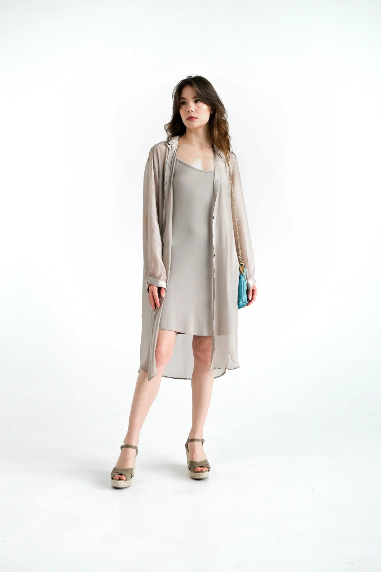 DSCF9374.webp Halbtransparente Hemdblusenkleid mit Unterhemd – Bild 1