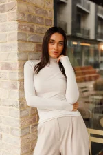 Damen-Langarmshirt mit Stehkragen – Bild 3