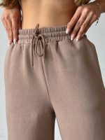 Gerade geschnittene Jogger aus Fleece – Bild 4