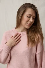 Жіночий светр із м’якої в’язки - Зображення 4